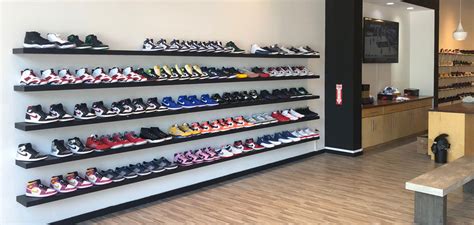 TOP 10 BEST Shoe Store in Flint, MI